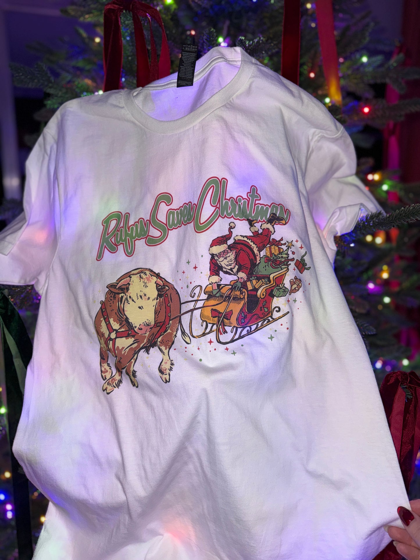 🐂 Rufus Saves Christmas 🎄 T-Shirt -SALE